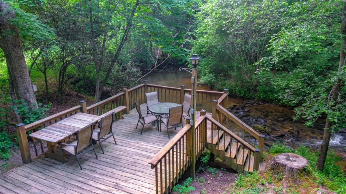 Waterfront Mountain Cabin With Hot Tub Villa Blue Ridge Eksteriør billede