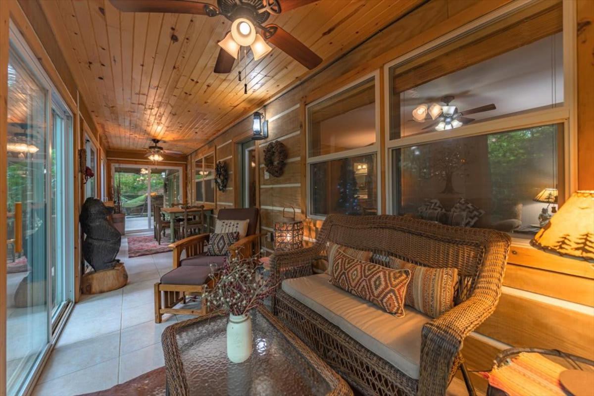 Waterfront Mountain Cabin With Hot Tub Villa Blue Ridge Eksteriør billede