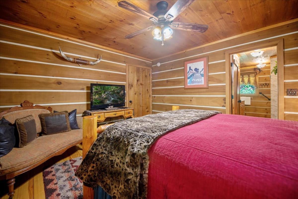 Waterfront Mountain Cabin With Hot Tub Villa Blue Ridge Eksteriør billede
